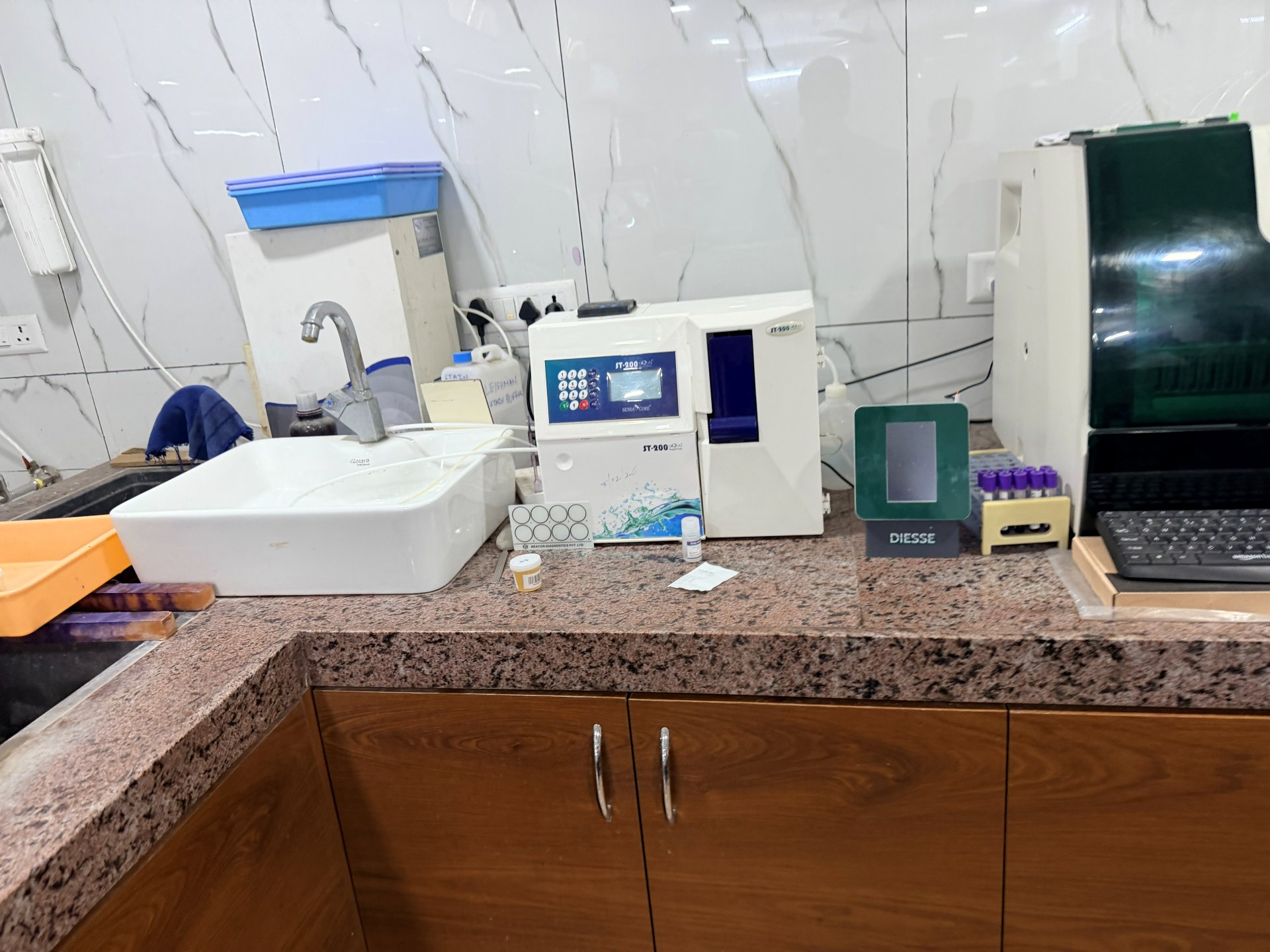 Electrolyte Analyser